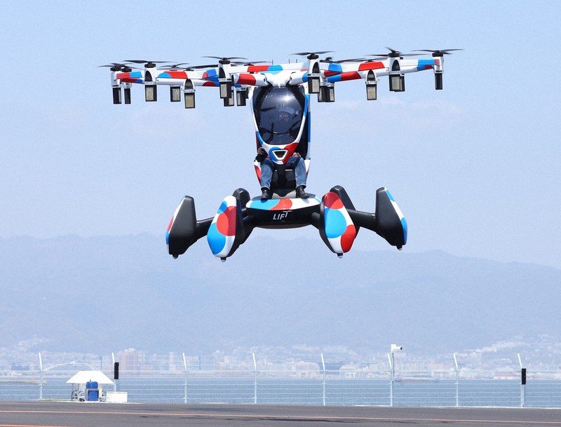 「空飛ぶクルマ」デモ飛行を初実施　大阪・関西万博の目玉